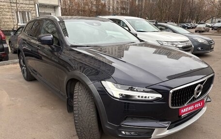 Volvo V90 Cross Country I рестайлинг, 2018 год, 3 690 000 рублей, 2 фотография