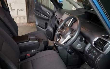 Nissan Serena IV, 2017 год, 1 750 000 рублей, 10 фотография