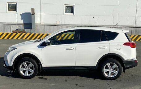 Toyota RAV4, 2013 год, 1 765 000 рублей, 2 фотография