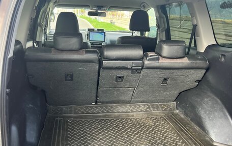 Toyota Land Cruiser Prado 150 рестайлинг 2, 2017 год, 3 600 000 рублей, 8 фотография