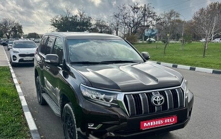 Toyota Land Cruiser Prado 150 рестайлинг 2, 2017 год, 3 600 000 рублей, 3 фотография