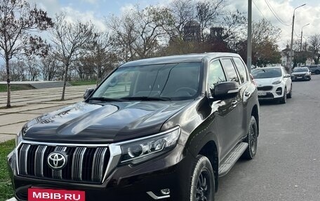 Toyota Land Cruiser Prado 150 рестайлинг 2, 2017 год, 3 600 000 рублей, 2 фотография