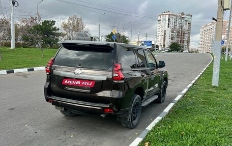 Toyota Land Cruiser Prado 150 рестайлинг 2, 2017 год, 3 600 000 рублей, 5 фотография