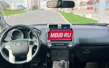 Toyota Land Cruiser Prado 150 рестайлинг 2, 2017 год, 3 600 000 рублей, 7 фотография