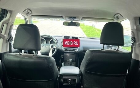 Toyota Land Cruiser Prado 150 рестайлинг 2, 2017 год, 3 600 000 рублей, 9 фотография