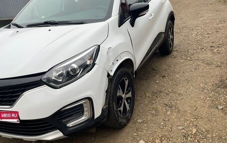 Renault Kaptur I рестайлинг, 2019 год, 1 100 000 рублей, 3 фотография
