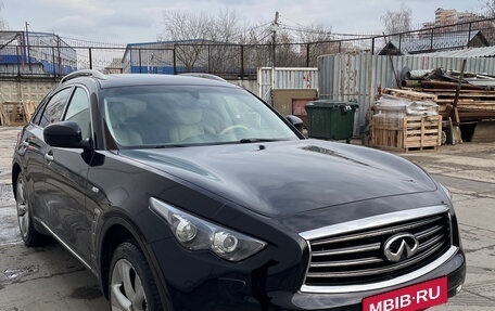 Infiniti FX II, 2012 год, 2 400 000 рублей, 1 фотография