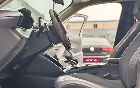 Peugeot 2008 II, 2022 год, 1 054 360 рублей, 10 фотография