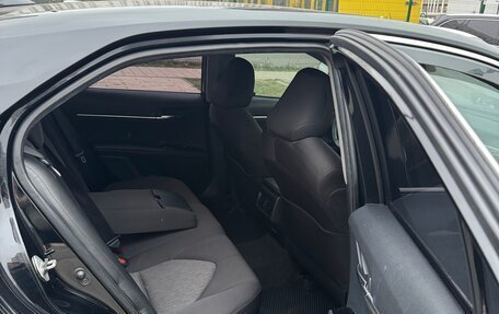 Toyota Camry, 2020 год, 2 200 000 рублей, 4 фотография