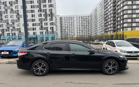 Toyota Camry, 2020 год, 2 200 000 рублей, 14 фотография