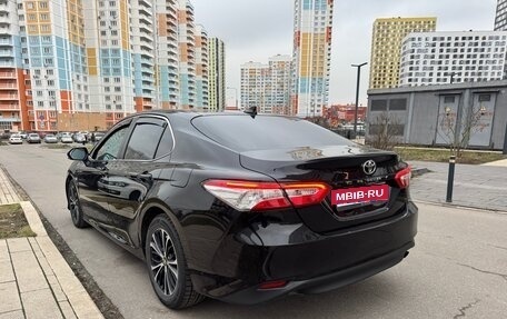 Toyota Camry, 2020 год, 2 200 000 рублей, 12 фотография
