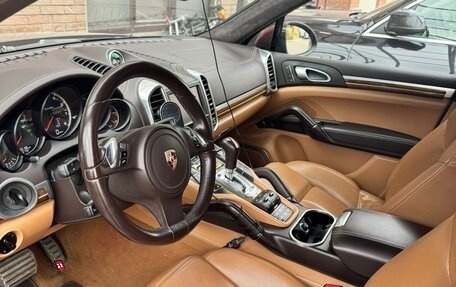 Porsche Cayenne III, 2011 год, 2 600 000 рублей, 2 фотография