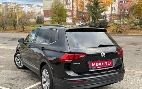 Volkswagen Tiguan II, 2019 год, 2 357 000 рублей, 5 фотография