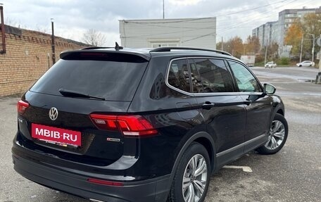 Volkswagen Tiguan II, 2019 год, 2 357 000 рублей, 6 фотография