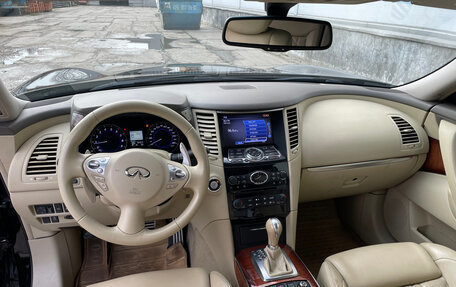 Infiniti FX II, 2012 год, 2 400 000 рублей, 15 фотография