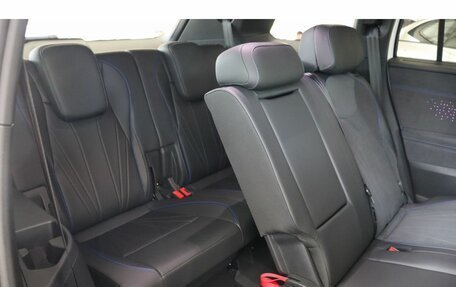 Volkswagen Teramont, 2025 год, 7 180 000 рублей, 15 фотография