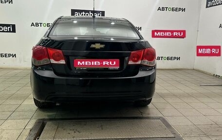 Chevrolet Cruze II, 2010 год, 553 000 рублей, 4 фотография