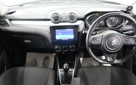 Suzuki Swift V, 2017 год, 1 059 000 рублей, 16 фотография