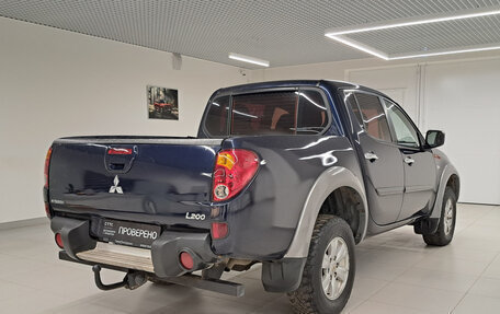 Mitsubishi L200 IV рестайлинг, 2011 год, 1 265 000 рублей, 6 фотография