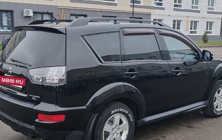 Mitsubishi Outlander III рестайлинг 3, 2011 год, 990 000 рублей, 6 фотография