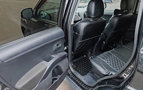 Mitsubishi Outlander III рестайлинг 3, 2011 год, 990 000 рублей, 15 фотография