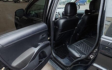 Mitsubishi Outlander III рестайлинг 3, 2011 год, 990 000 рублей, 14 фотография