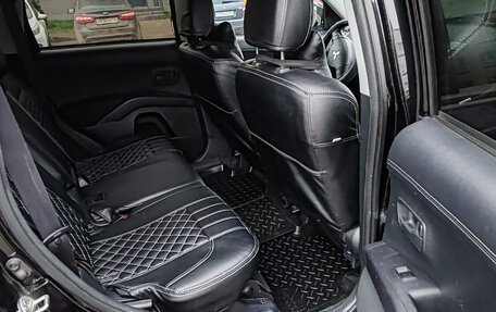 Mitsubishi Outlander III рестайлинг 3, 2011 год, 990 000 рублей, 20 фотография