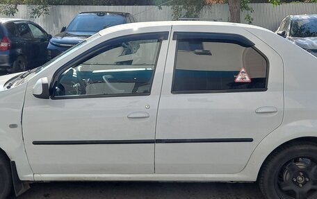 Renault Logan I, 2013 год, 299 999 рублей, 2 фотография