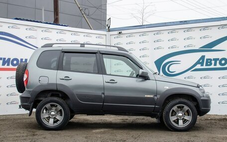 Chevrolet Niva I рестайлинг, 2017 год, 699 000 рублей, 8 фотография