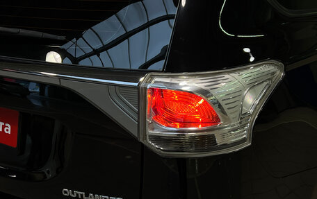 Mitsubishi Outlander III рестайлинг 3, 2013 год, 1 545 000 рублей, 11 фотография