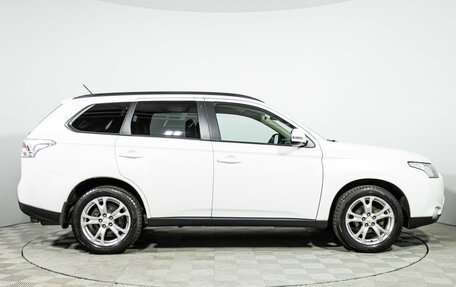 Mitsubishi Outlander III рестайлинг 3, 2012 год, 1 449 700 рублей, 4 фотография