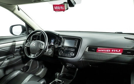 Mitsubishi Outlander III рестайлинг 3, 2012 год, 1 449 700 рублей, 9 фотография