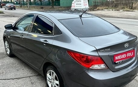 Hyundai Solaris II рестайлинг, 2011 год, 549 000 рублей, 3 фотография