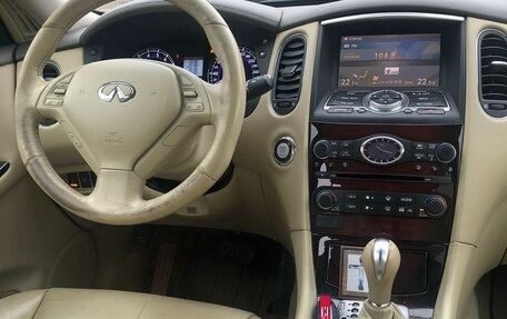 Infiniti QX50 I рестайлинг, 2013 год, 2 050 000 рублей, 7 фотография