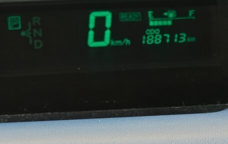 Toyota Prius, 2003 год, 600 000 рублей, 12 фотография