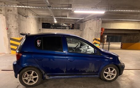 Toyota Yaris I рестайлинг, 2002 год, 330 000 рублей, 3 фотография