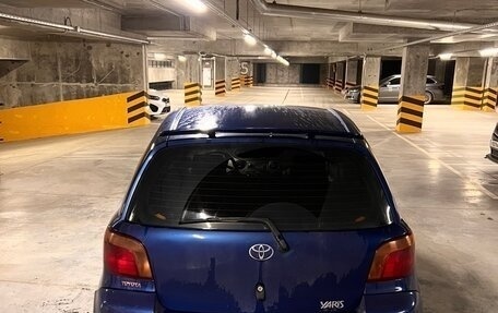 Toyota Yaris I рестайлинг, 2002 год, 330 000 рублей, 4 фотография