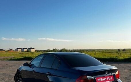 BMW 3 серия, 2006 год, 900 000 рублей, 18 фотография