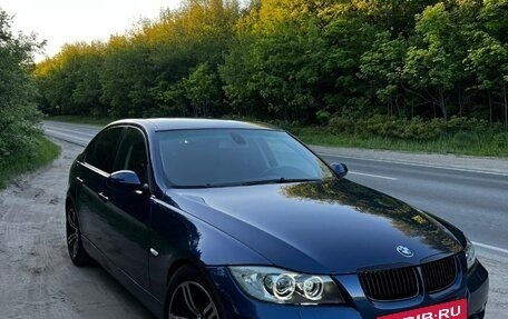 BMW 3 серия, 2006 год, 900 000 рублей, 8 фотография