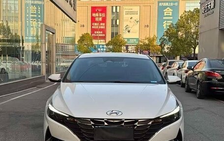 Hyundai Elantra, 2021 год, 1 725 000 рублей, 2 фотография