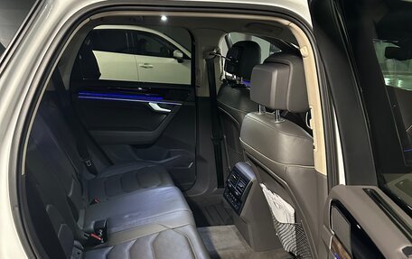 Volkswagen Touareg III, 2019 год, 3 990 000 рублей, 10 фотография