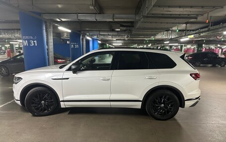 Volkswagen Touareg III, 2019 год, 3 990 000 рублей, 4 фотография