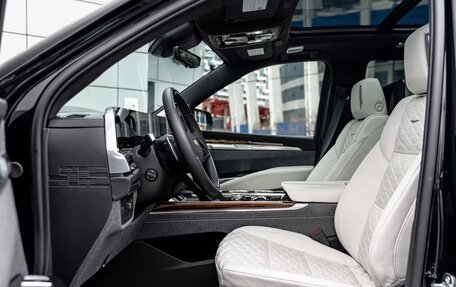 Cadillac Escalade V, 2025 год, 19 990 000 рублей, 11 фотография