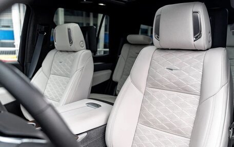 Cadillac Escalade V, 2025 год, 19 990 000 рублей, 12 фотография