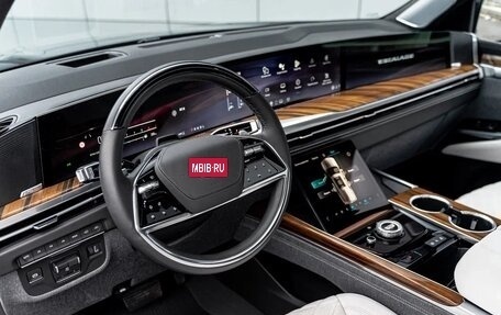 Cadillac Escalade V, 2025 год, 19 990 000 рублей, 13 фотография