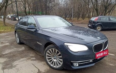 BMW 7 серия, 2012 год, 2 300 000 рублей, 3 фотография