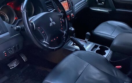 Mitsubishi Pajero IV, 2011 год, 2 250 000 рублей, 5 фотография