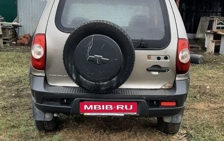 Chevrolet Niva I рестайлинг, 2009 год, 330 000 рублей, 4 фотография