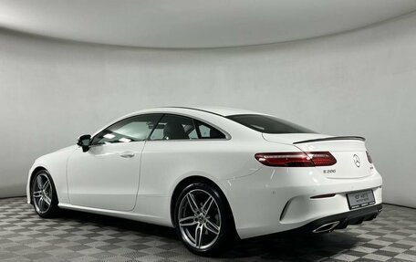 Mercedes-Benz E-Класс, 2018 год, 3 499 000 рублей, 6 фотография
