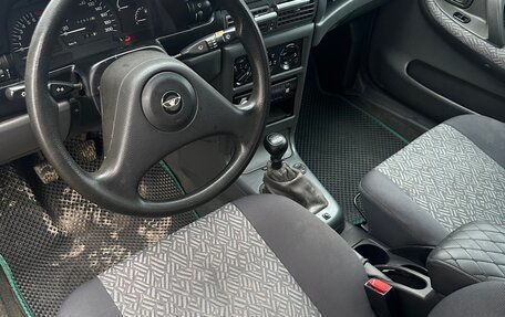 Daewoo Nexia I рестайлинг, 1999 год, 220 000 рублей, 5 фотография